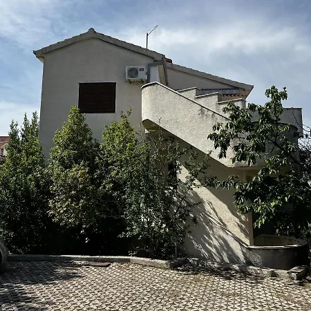 Apartament Sena *