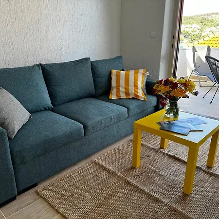 Sena Apartment *