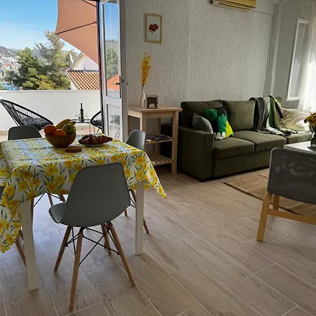 Apartment Sena *